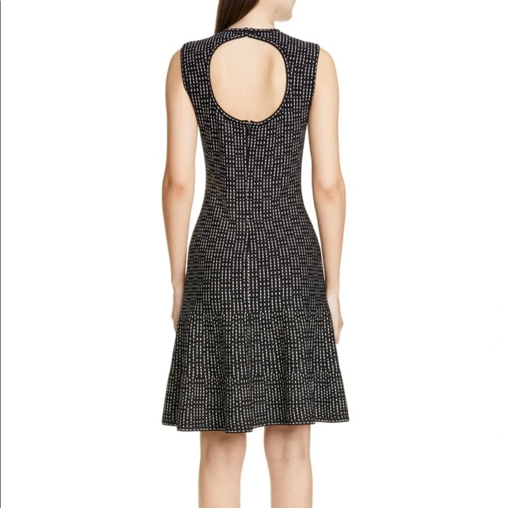 St. John Collection Knit Fit & Flare Dress Size 4 NWT - Picture 5 of 14